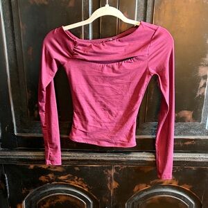 Windsor Feeling Chic Cutout One-Shoulder Top